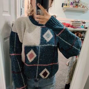 Vintage plaid 100% wool sweater, perfect for fall
